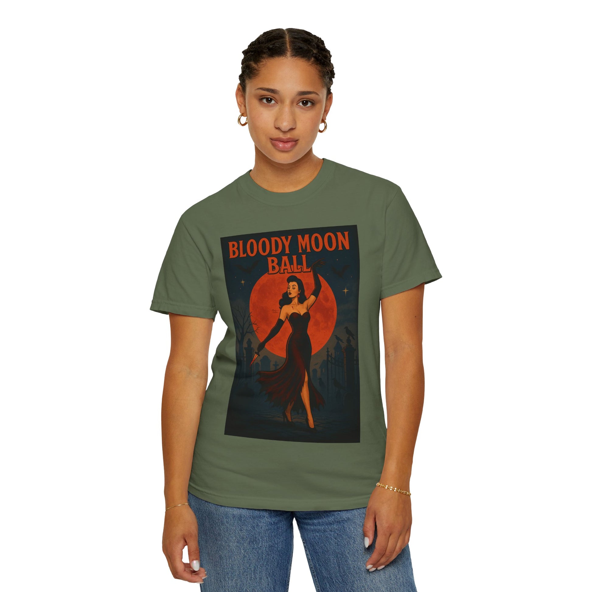 Bloody Moon Halloween Unisex T-Shirt – Vampire Retro Graphic Tee, Vintage Horror Spooky Top, Scary Season Shirt - Madame Soulière