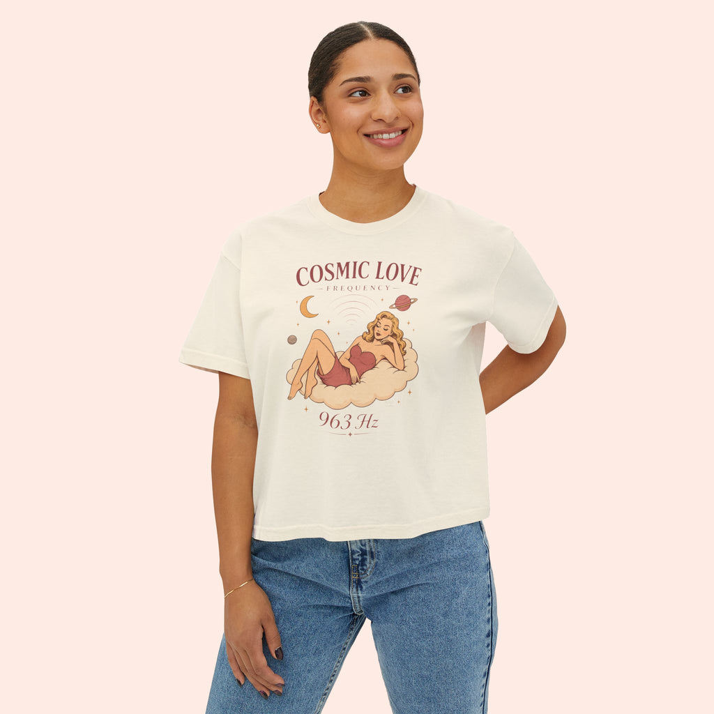Cosmic Feminine Frequency – Retro Pin-Up Vintage Boxy T-Shirt