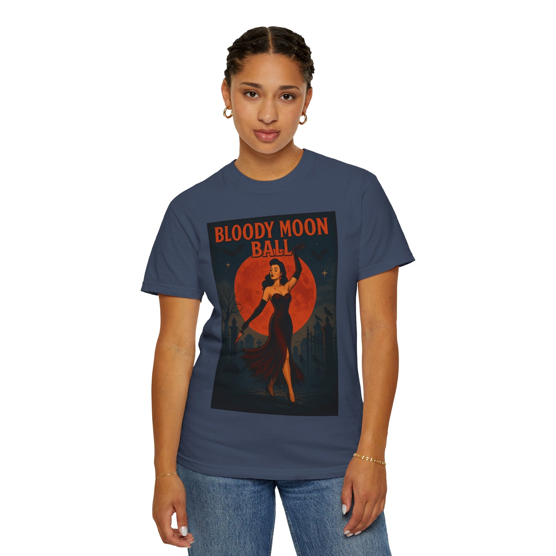Bloody Moon Halloween Unisex T-Shirt – Vampire Retro Graphic Tee, Vintage Horror Spooky Top, Scary Season Shirt - Madame Soulière
