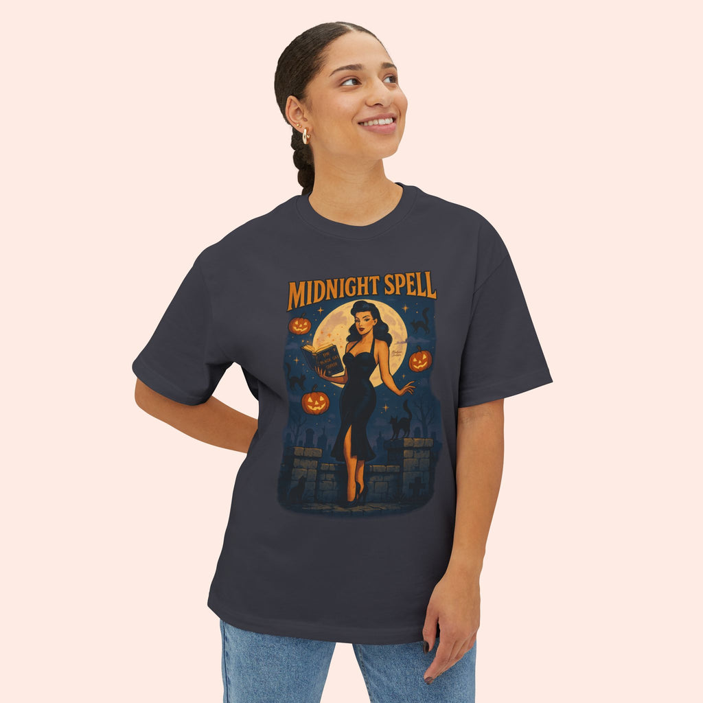 Midnight Spell – Retro Pin-Up Witch Halloween Long Boxy T-Shirt