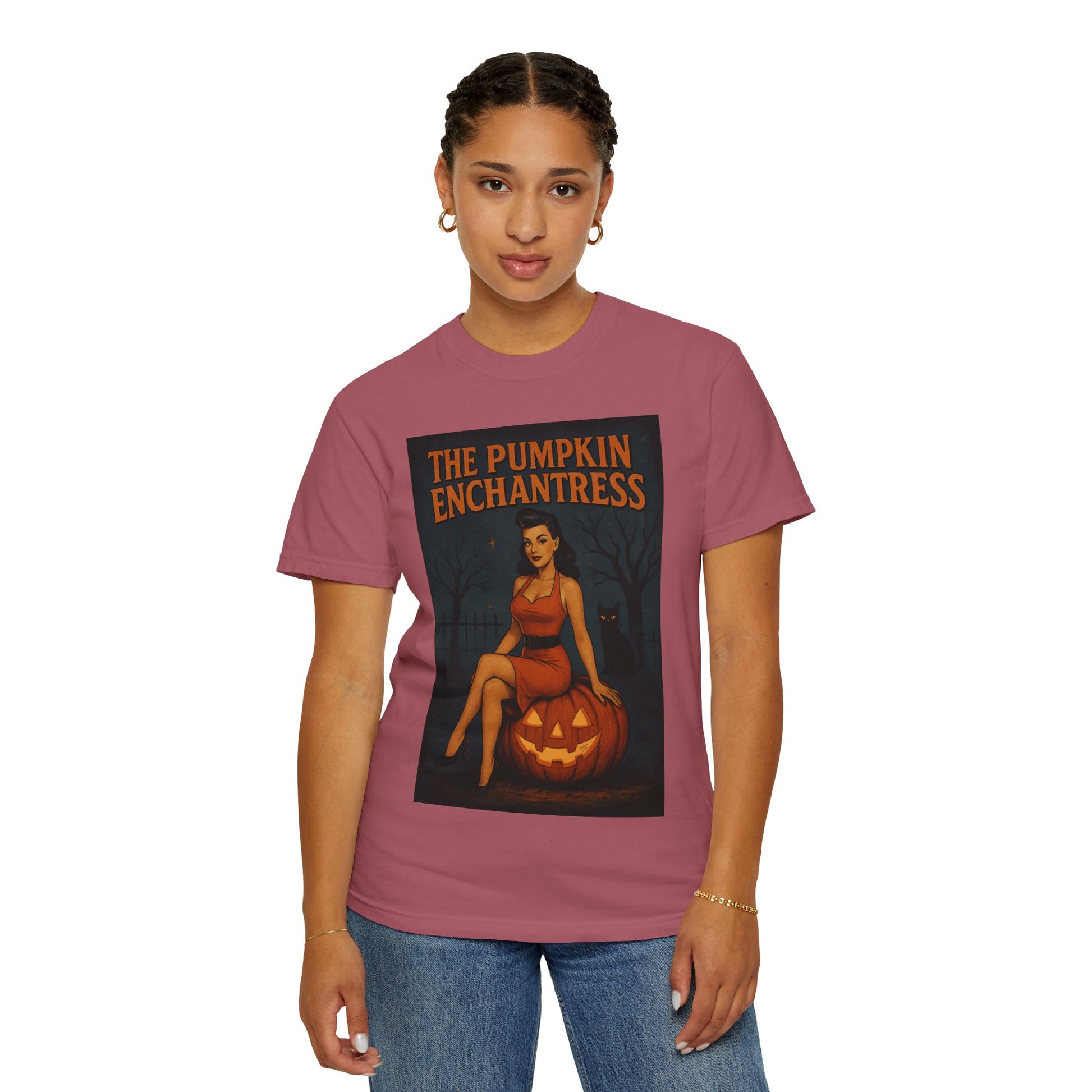The Pumpkin Enchantress Halloween Unisex T-Shirt – Retro Witch Graphic Tee, Vintage Pumpkin Horror Top, Spooky Unisex Scary Season Shirt - Madame Soulière