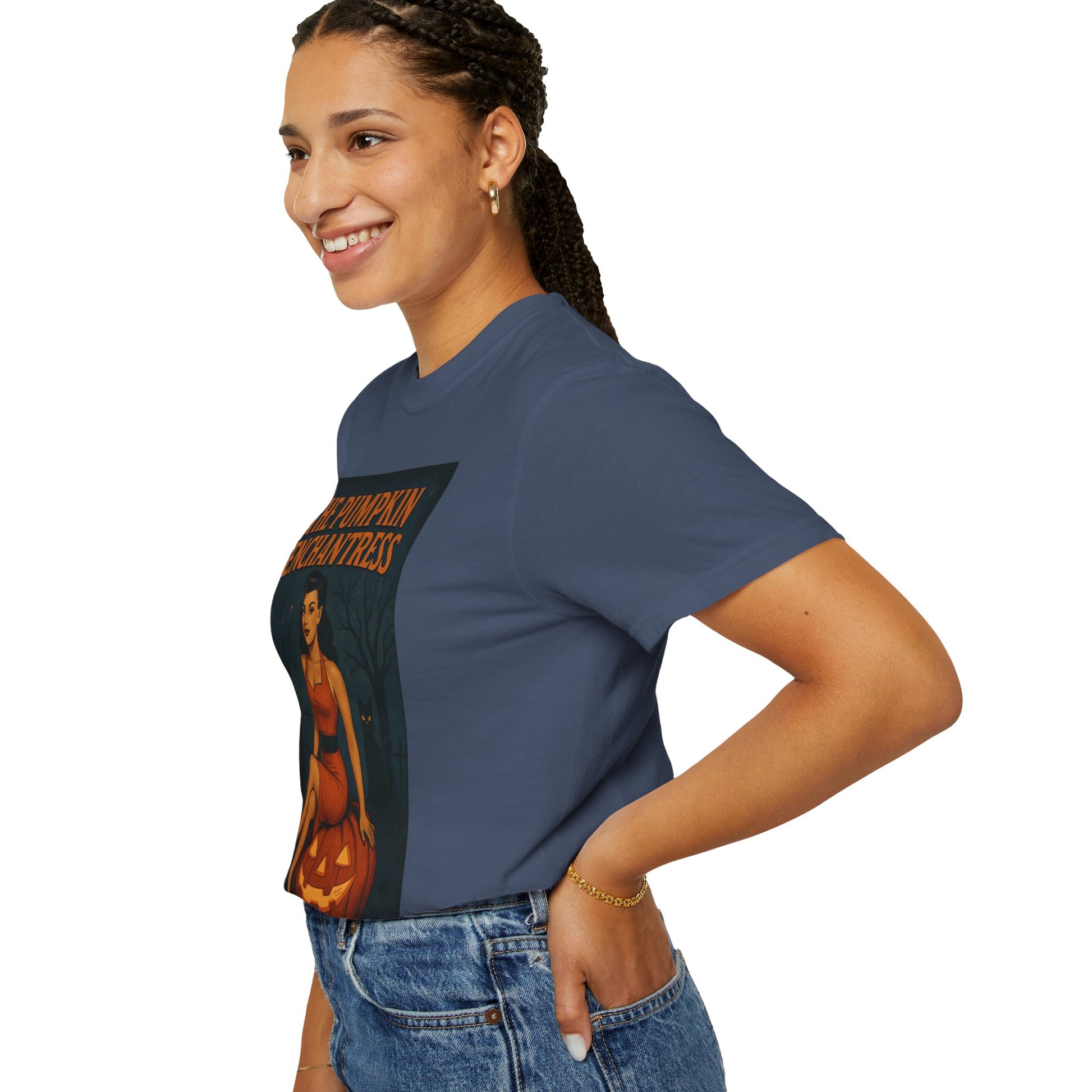 The Pumpkin Enchantress Halloween Unisex T-Shirt – Retro Witch Graphic Tee, Vintage Pumpkin Horror Top, Spooky Unisex Scary Season Shirt - Madame Soulière