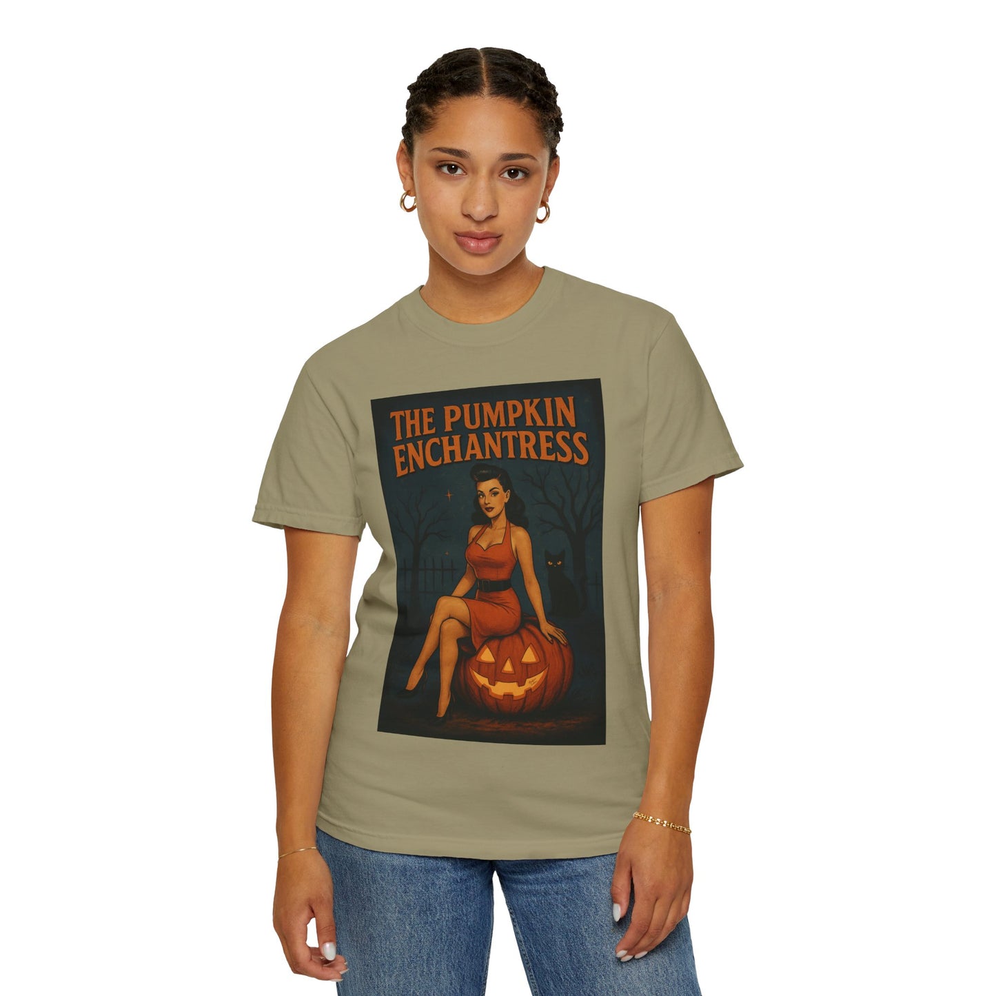 The Pumpkin Enchantress Halloween Unisex T-Shirt – Retro Witch Graphic Tee, Vintage Pumpkin Horror Top, Spooky Unisex Scary Season Shirt - Madame Soulière