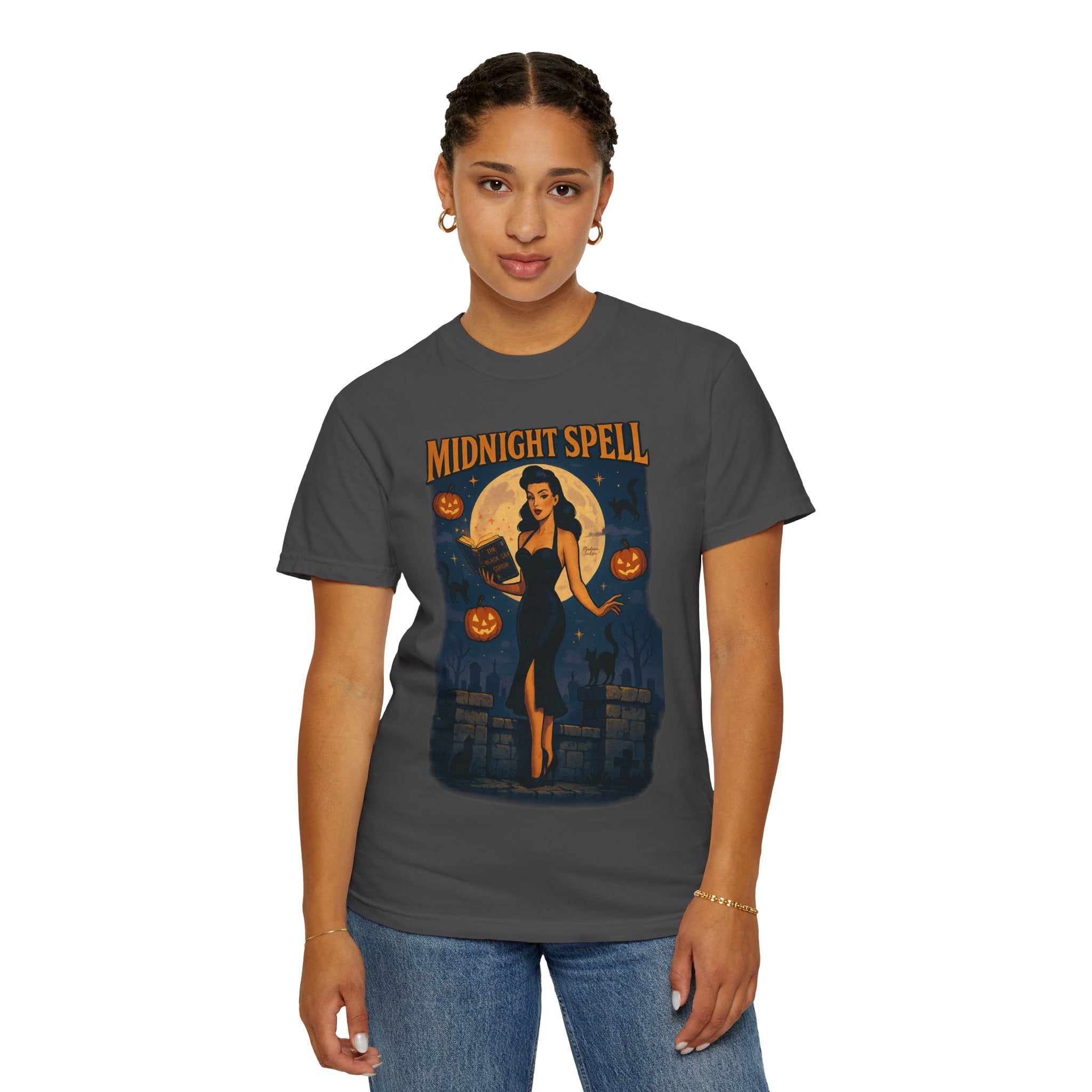 Midnight Spell – Retro Pin-Up Witch Unisex Halloween T-Shirt