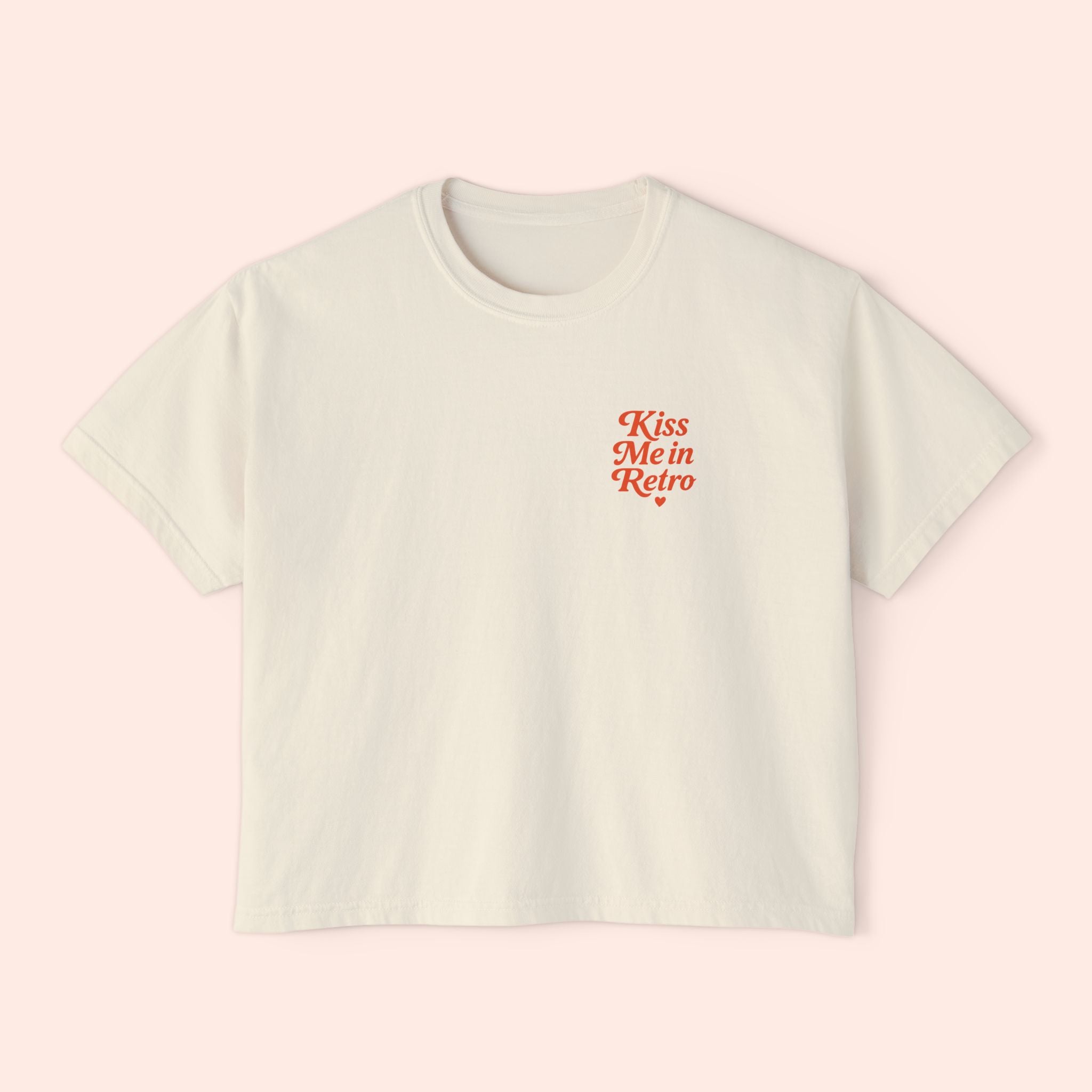 Kiss Me in Retro Graphic T-Shirt – Vintage Mini Motif Boxy T-Shirt