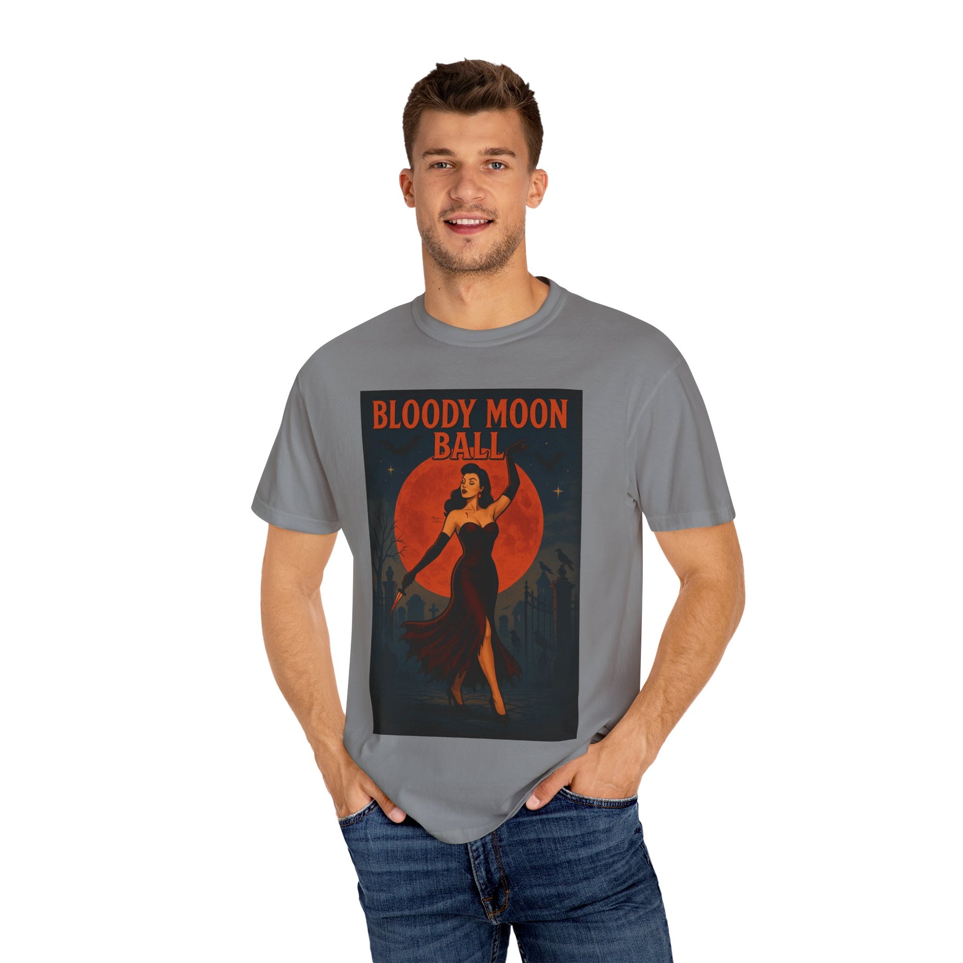 Bloody Moon Halloween Unisex T-Shirt – Vampire Retro Graphic Tee, Vintage Horror Spooky Top, Scary Season Shirt - Madame Soulière
