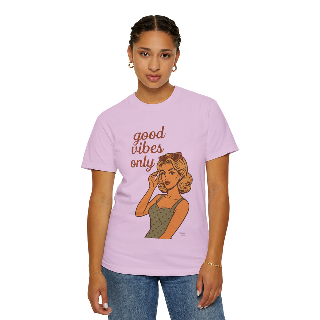 Good Vibes Only – Retro Pin-Up Vintage T-Shirt