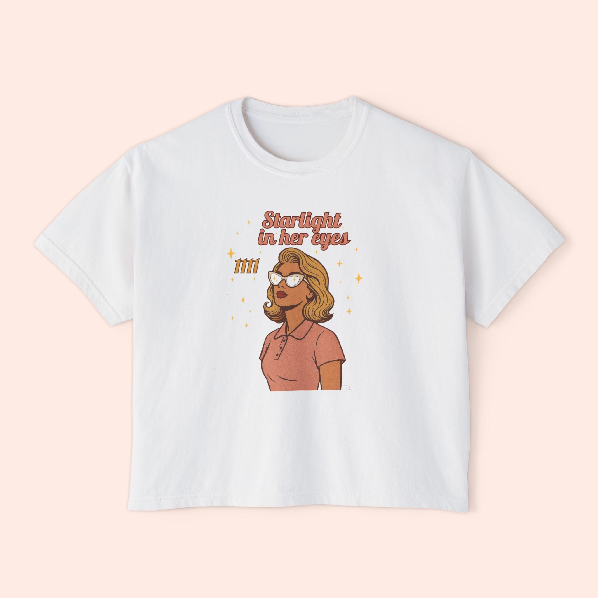 Starlight in Her Eyes 1111 – Retro Vintage Boxy T-Shirt