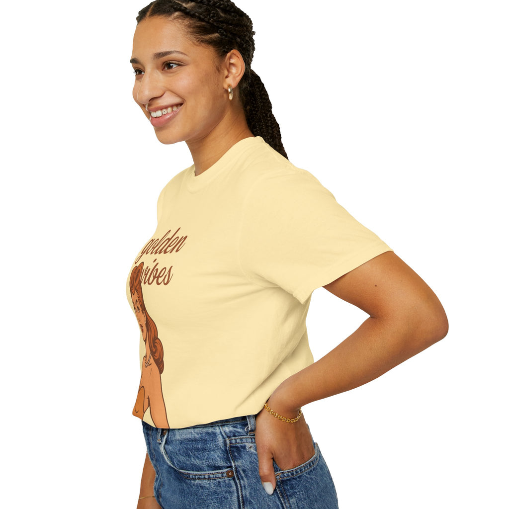 Golden Vibes – Retro Pin-Up Vintage T-Shirt