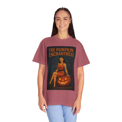 The Pumpkin Enchantress Halloween Unisex T-Shirt – Retro Witch Graphic Tee, Vintage Pumpkin Horror Top, Spooky Unisex Scary Season Shirt - Madame Soulière