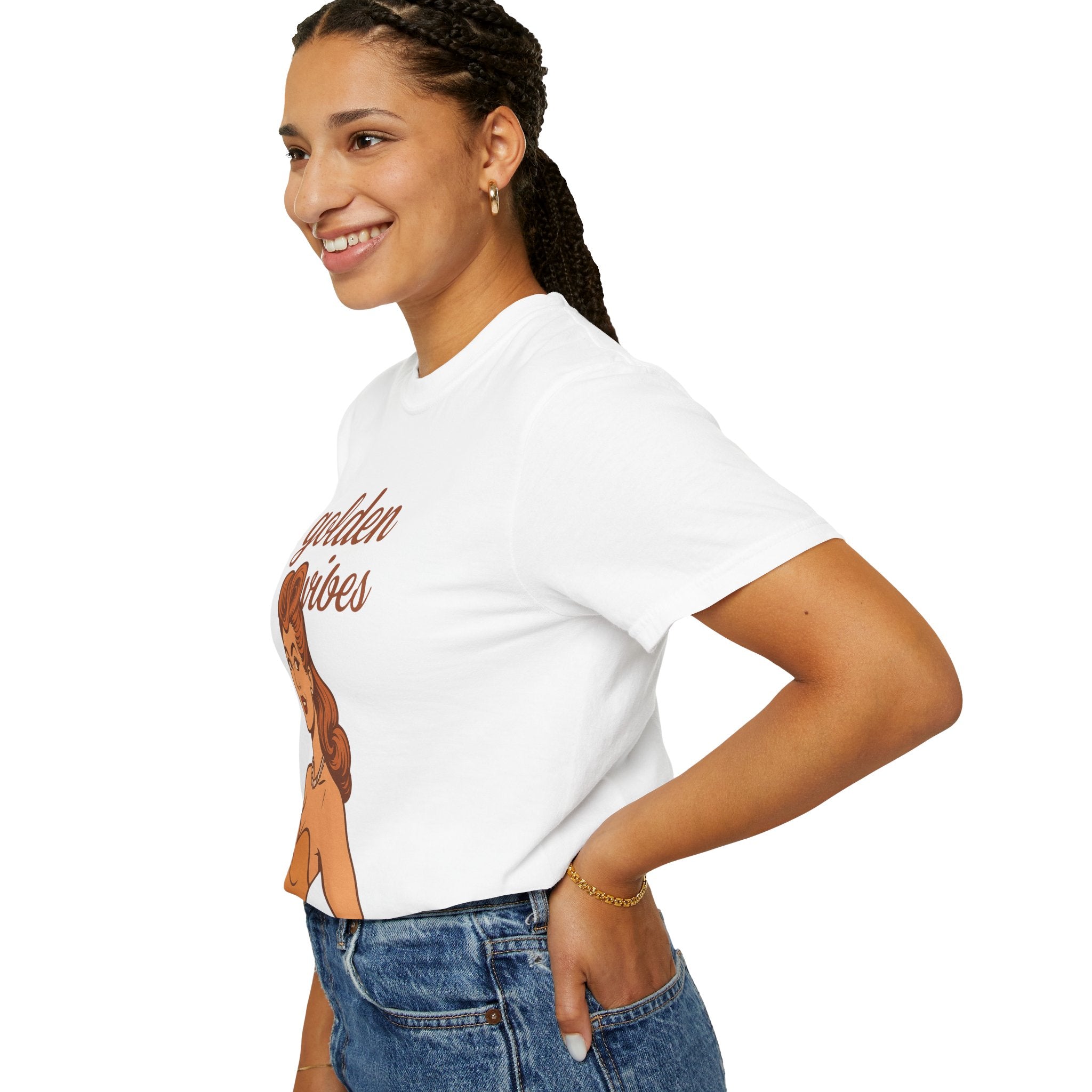 Golden Vibes – Retro Pin-Up Vintage T-Shirt