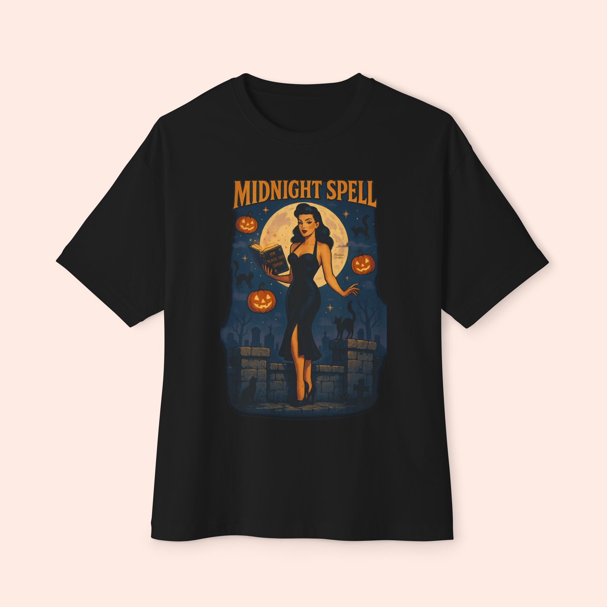 Midnight Spell – Retro Pin-Up Witch Halloween Long Boxy T-Shirt