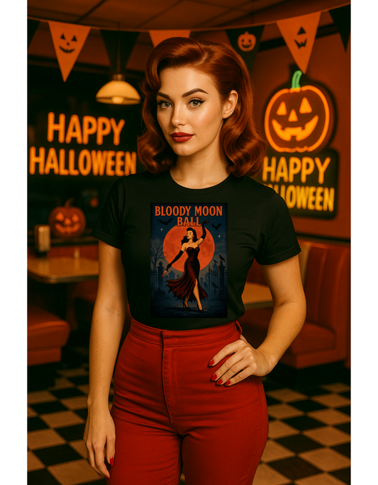 Bloody Moon Halloween Unisex T-Shirt – Vampire Retro Graphic Tee, Vintage Horror Spooky Top, Scary Season Shirt - Madame Soulière