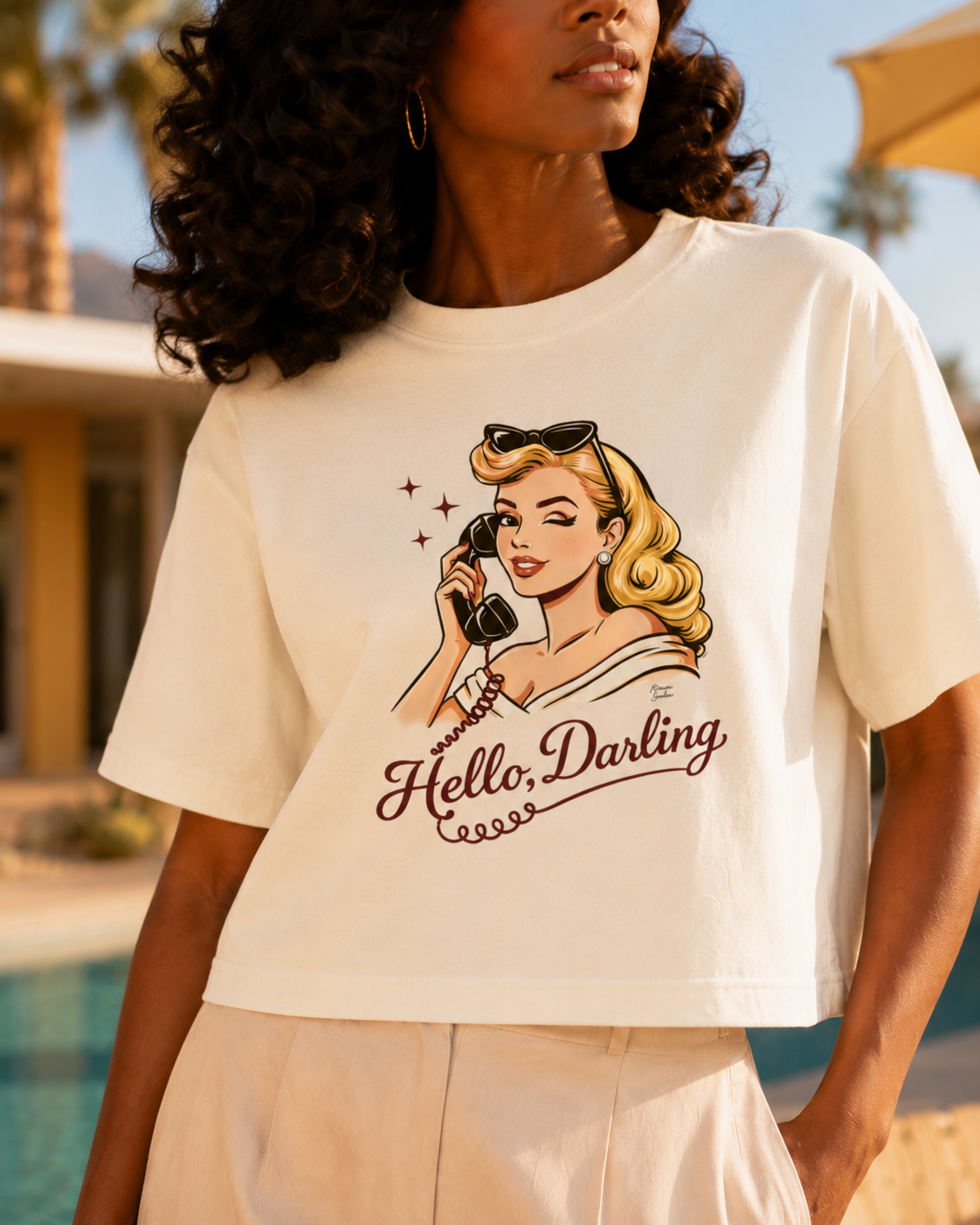 Hello Darling - Retro Pin-Up Graphic Boxy T-Shirt