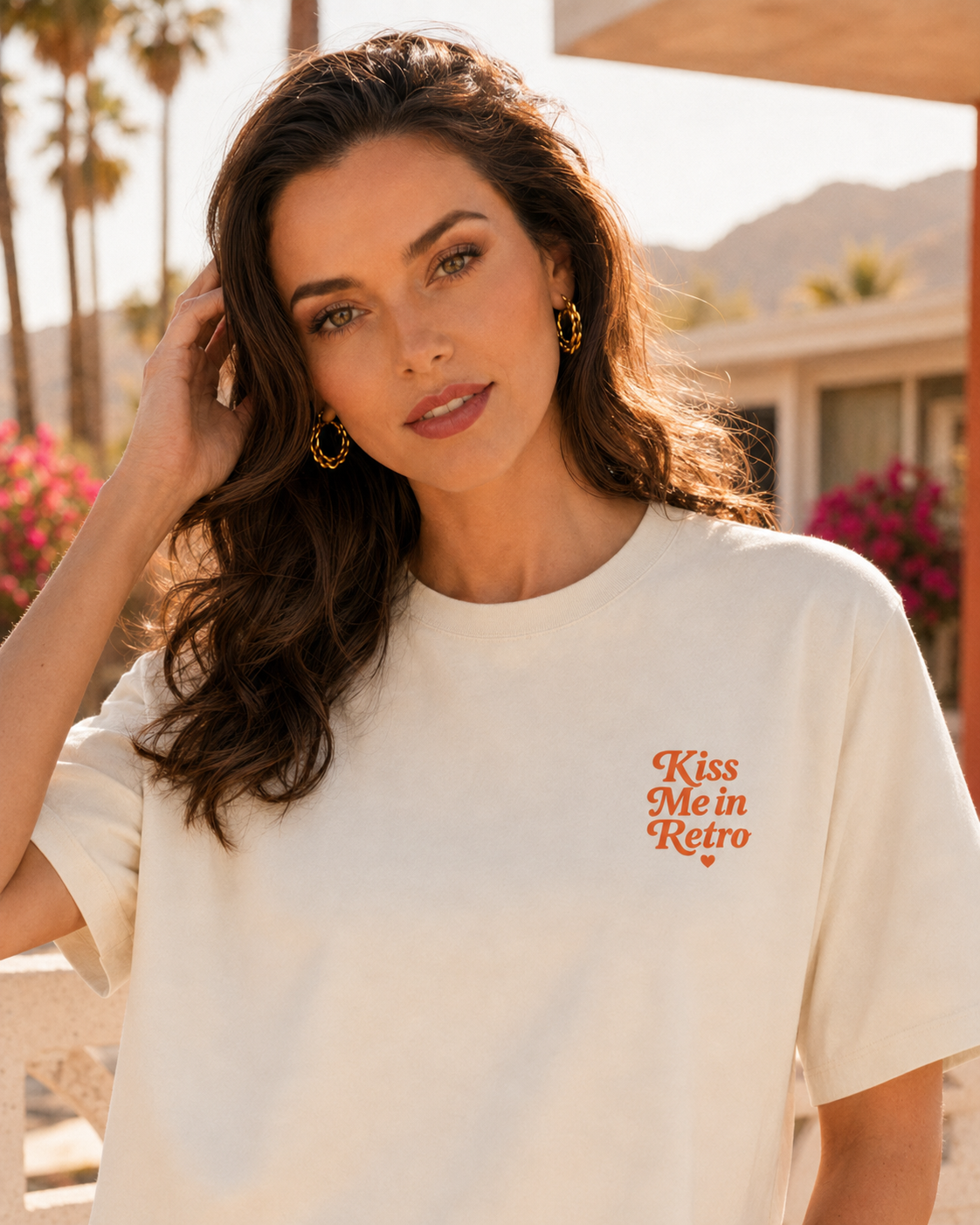 Kiss Me in Retro Graphic T-Shirt – Vintage Mini Motif Boxy T-Shirt