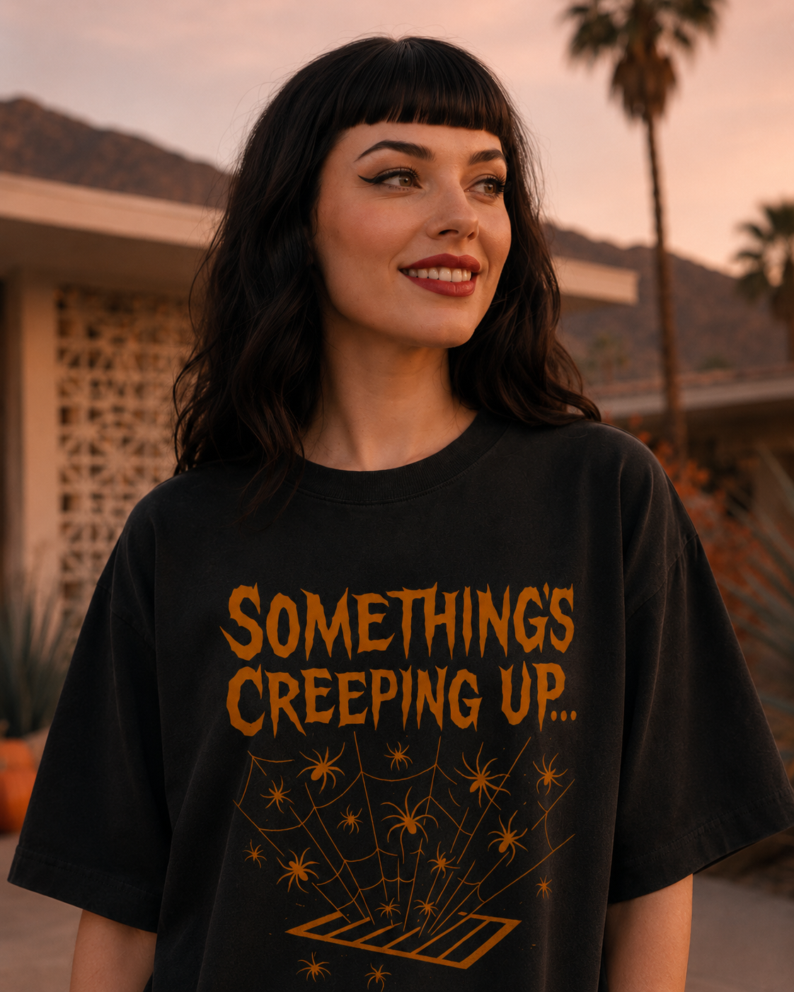 Something’s Creeping Up… – Vintage Horror Long Boxy T-Shirt