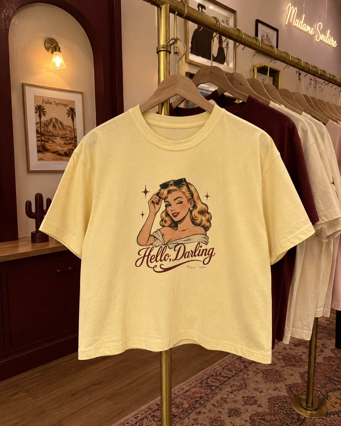 Hello Darling - Retro Pin-Up Graphic Boxy T-Shirt