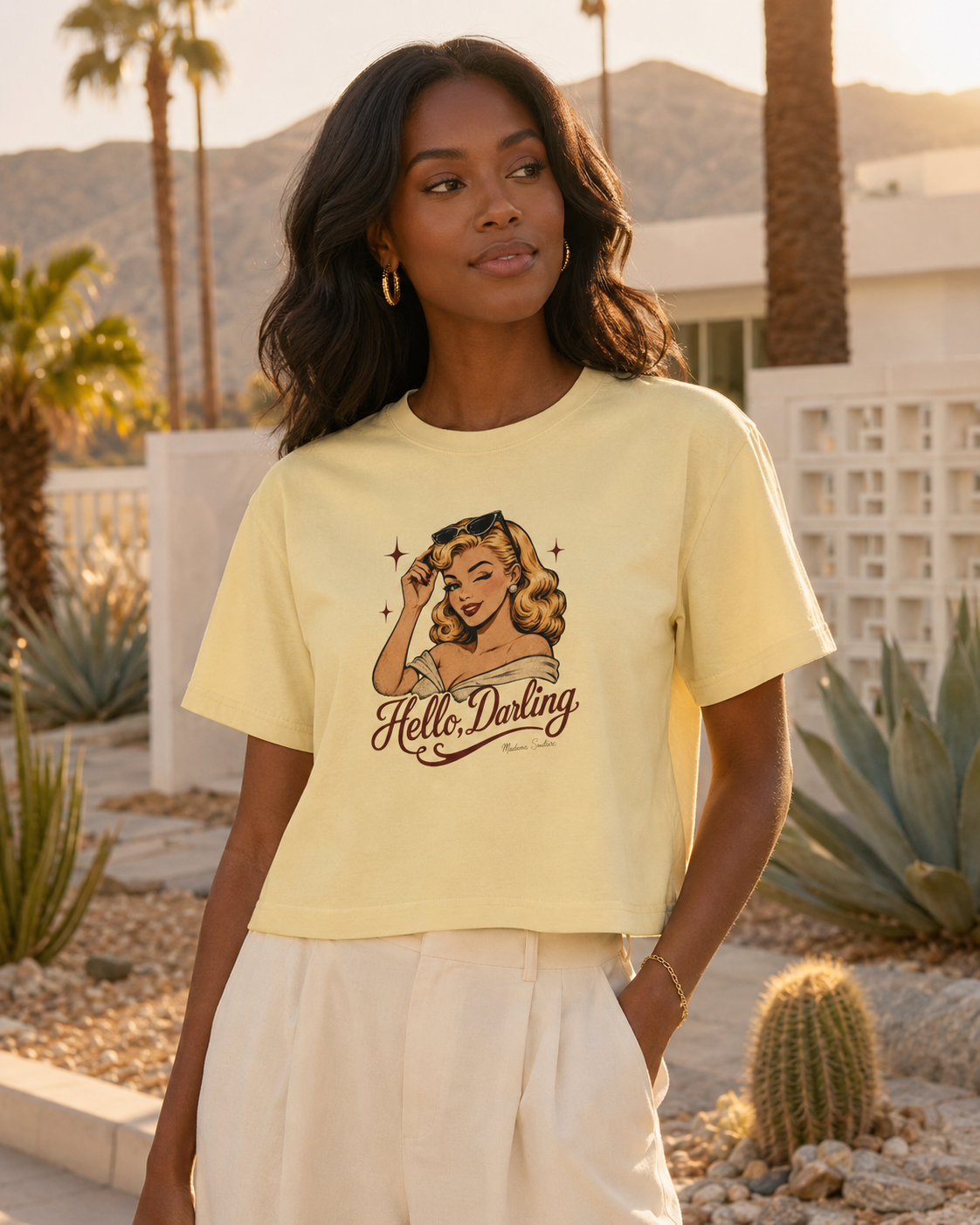 Hello Darling - Retro Pin-Up Graphic Boxy T-Shirt