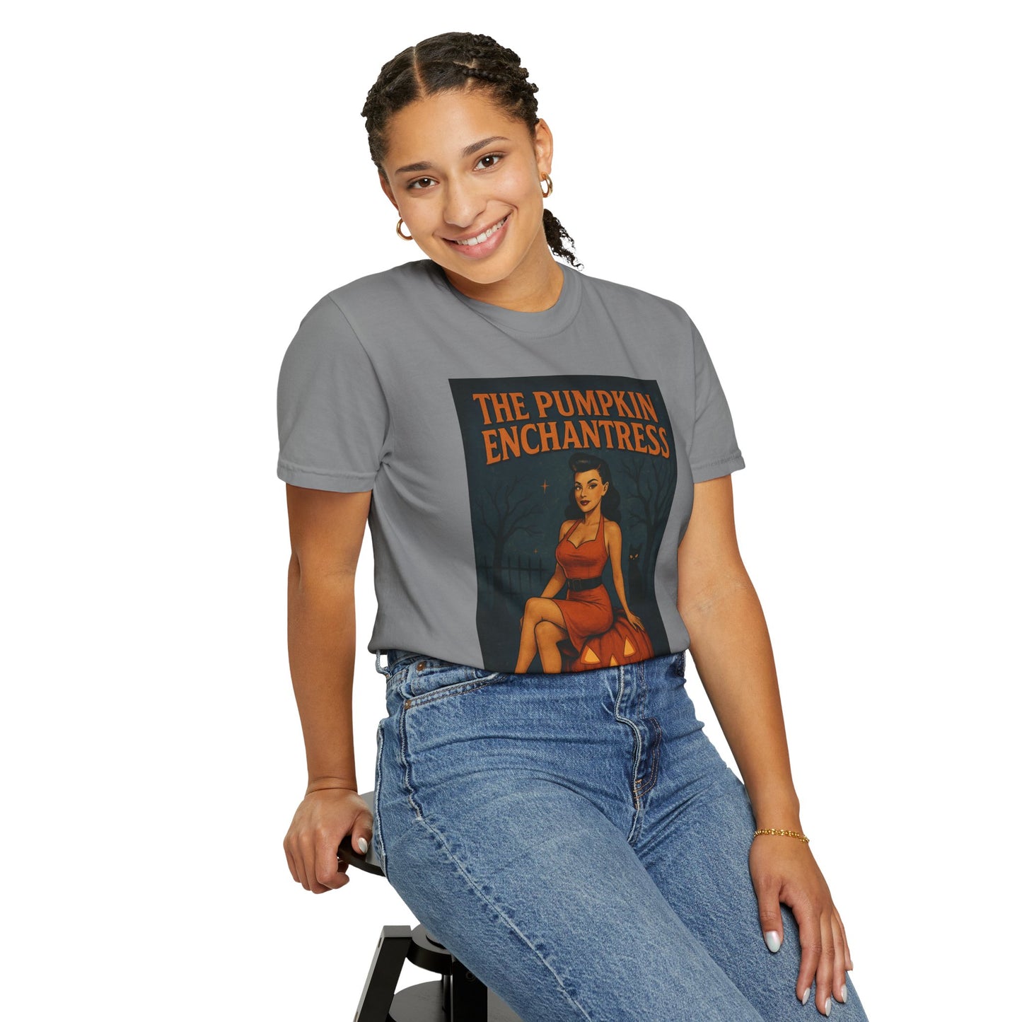 The Pumpkin Enchantress Halloween Unisex T-Shirt – Retro Witch Graphic Tee, Vintage Pumpkin Horror Top, Spooky Unisex Scary Season Shirt - Madame Soulière