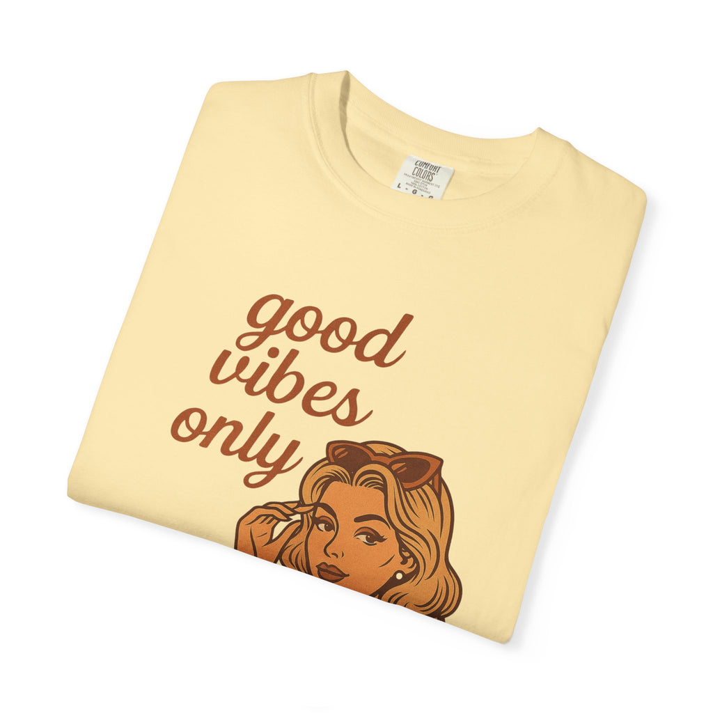 Good Vibes Only – Retro Pin-Up Vintage T-Shirt