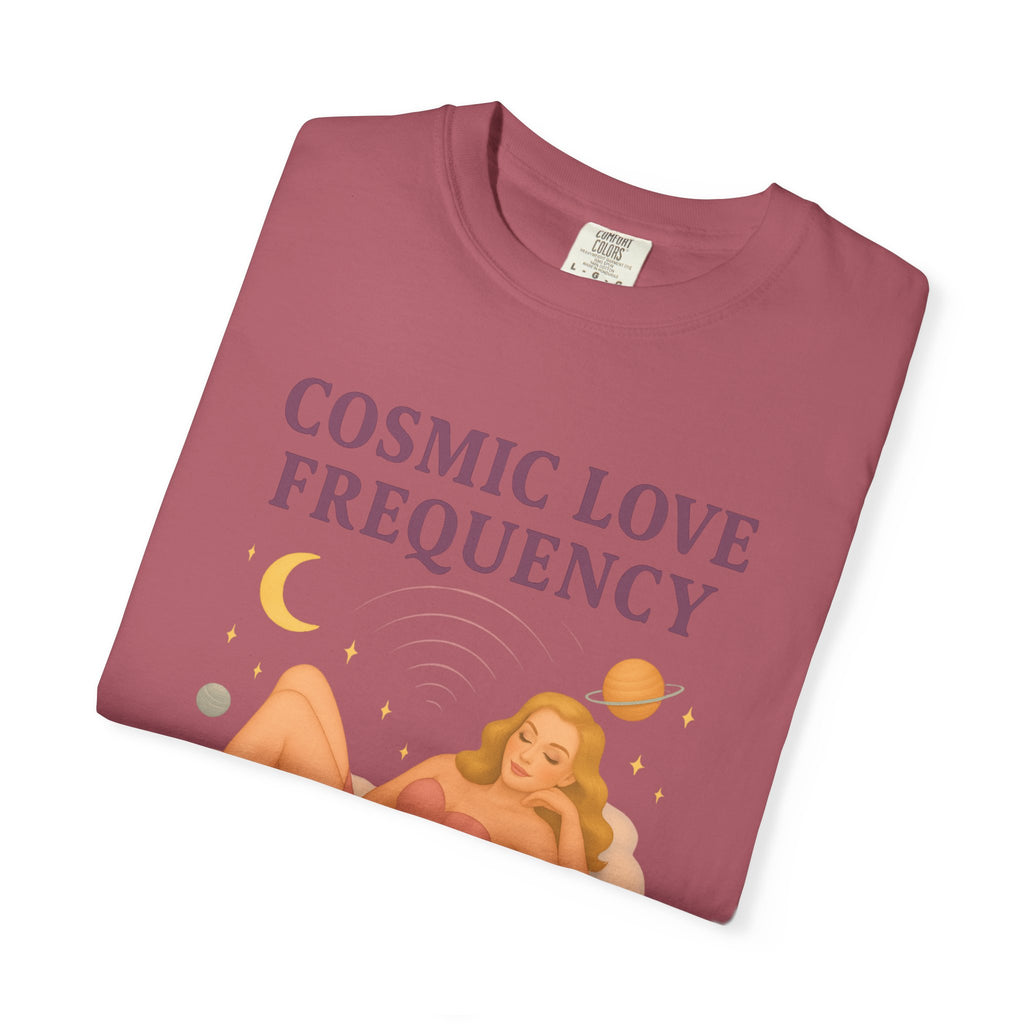 Cosmic Feminine Frequency – Retro Pin-Up Vintage T-Shirt
