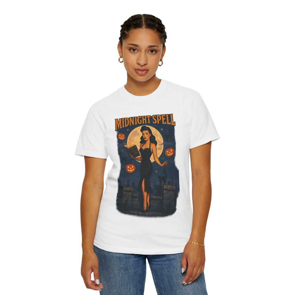 Midnight Spell – Retro Pin-Up Witch Unisex Halloween T-Shirt