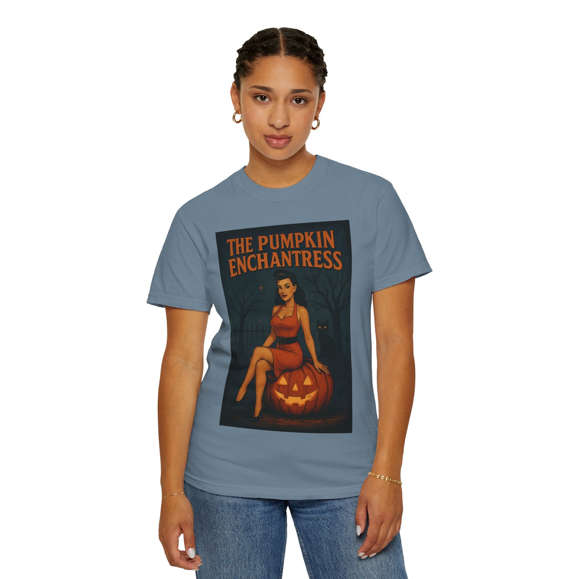 The Pumpkin Enchantress Halloween Unisex T-Shirt – Retro Witch Graphic Tee, Vintage Pumpkin Horror Top, Spooky Unisex Scary Season Shirt - Madame Soulière