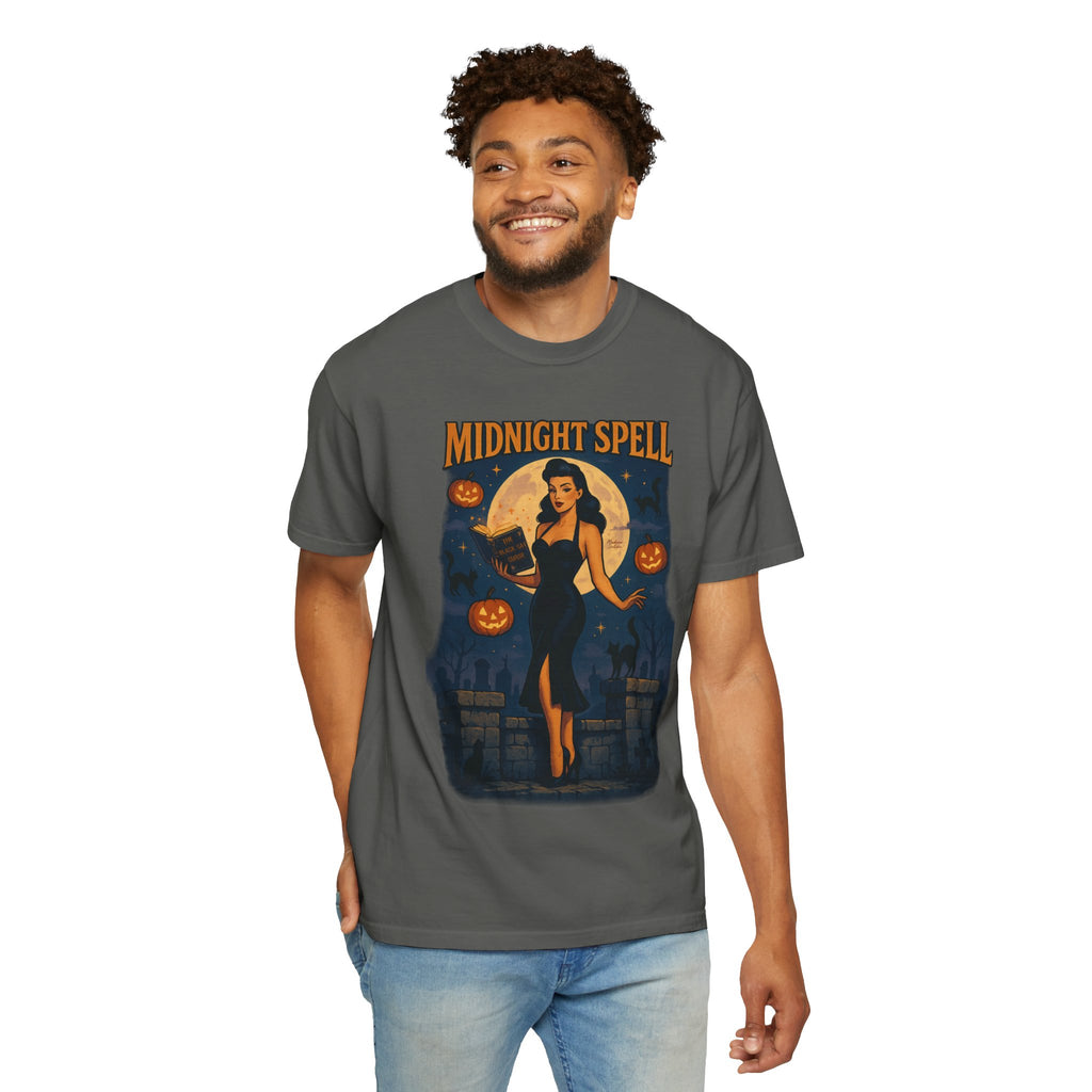 Midnight Spell – Retro Pin-Up Witch Unisex Halloween T-Shirt