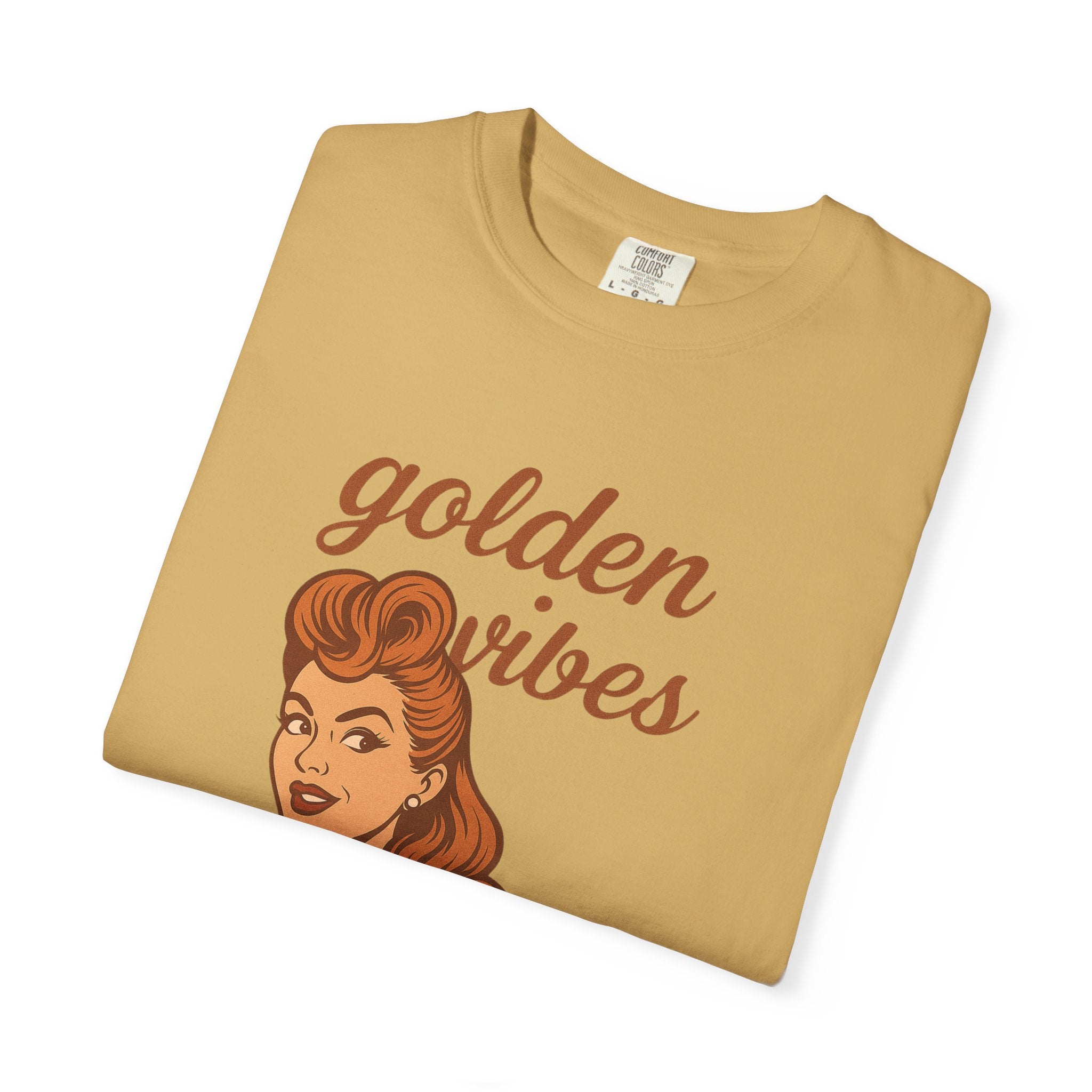 Golden Vibes – Retro Pin-Up Vintage T-Shirt