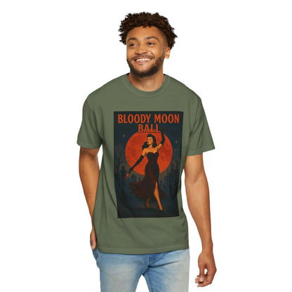 Bloody Moon Halloween Unisex T-Shirt – Vampire Retro Graphic Tee, Vintage Horror Spooky Top, Scary Season Shirt - Madame Soulière
