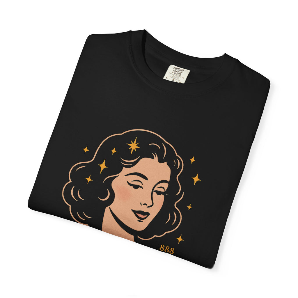 Divine Darling – Retro Pin-Up Vintage T-Shirt