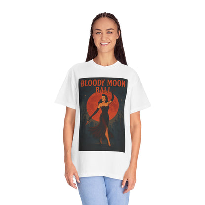 Bloody Moon Halloween Unisex T-Shirt – Vampire Retro Graphic Tee, Vintage Horror Spooky Top, Scary Season Shirt - Madame Soulière