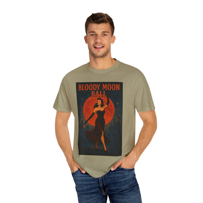 Bloody Moon Halloween Unisex T-Shirt – Vampire Retro Graphic Tee, Vintage Horror Spooky Top, Scary Season Shirt - Madame Soulière
