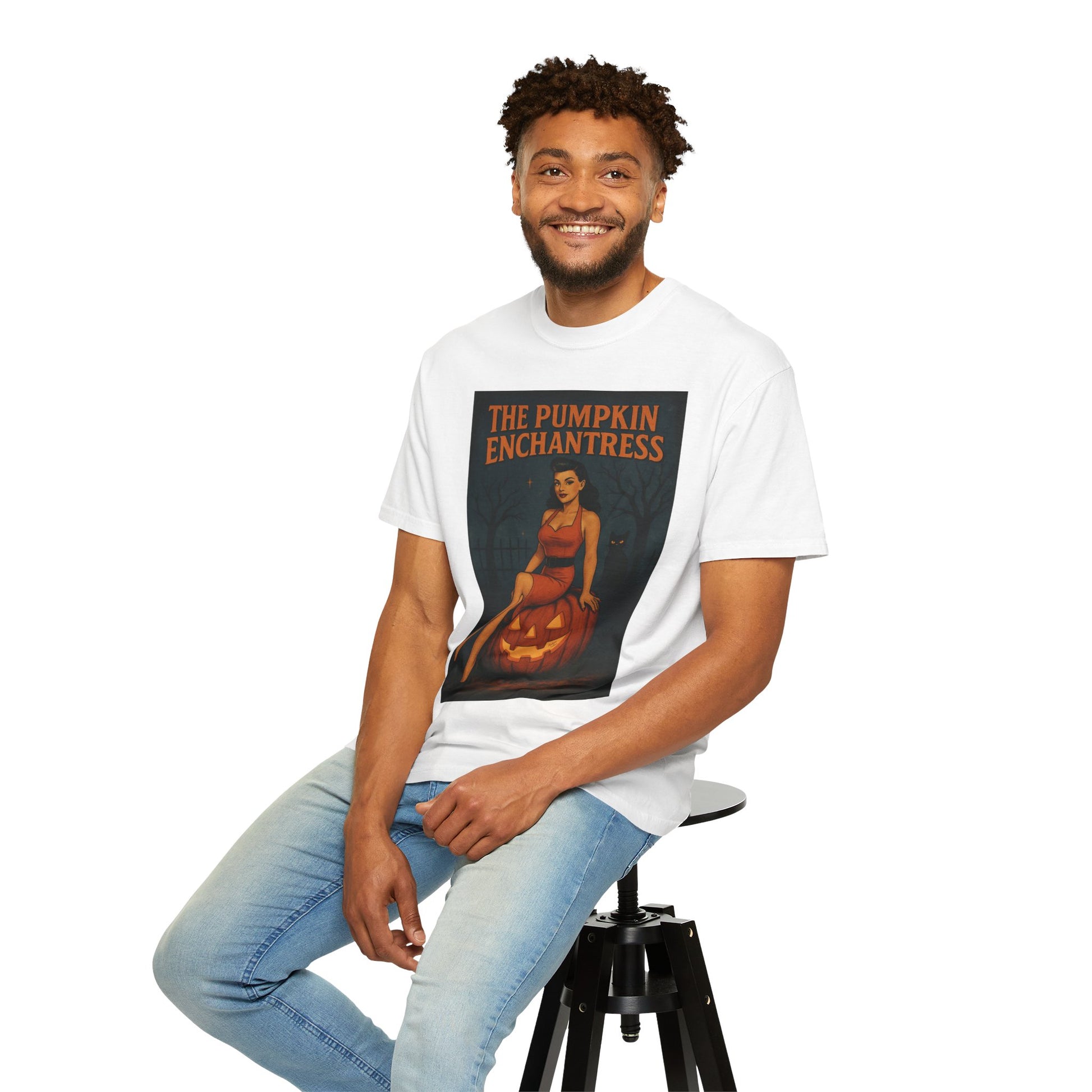 The Pumpkin Enchantress Halloween Unisex T-Shirt – Retro Witch Graphic Tee, Vintage Pumpkin Horror Top, Spooky Unisex Scary Season Shirt - Madame Soulière