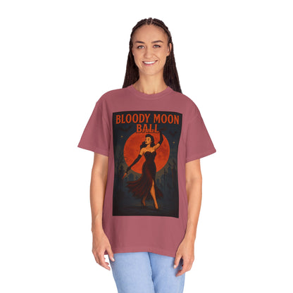 Bloody Moon Halloween Unisex T-Shirt – Vampire Retro Graphic Tee, Vintage Horror Spooky Top, Scary Season Shirt - Madame Soulière