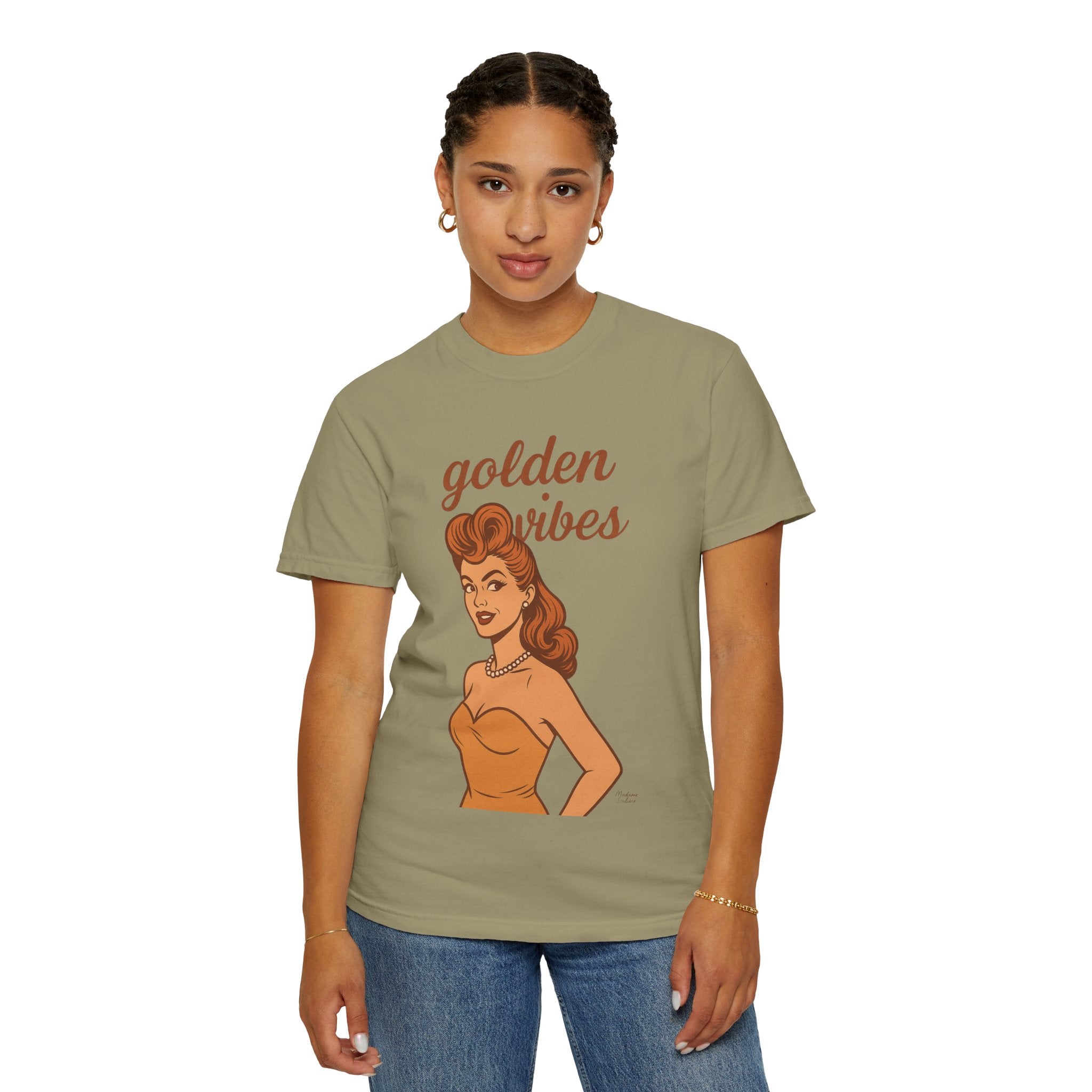 Golden Vibes – Retro Pin-Up Vintage T-Shirt