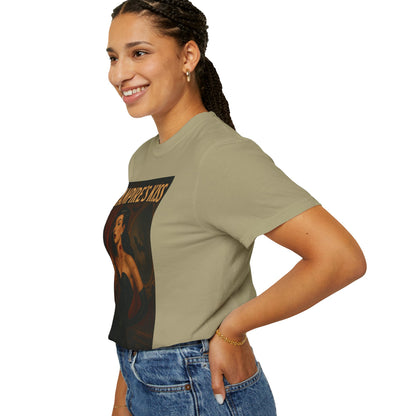 Vampire’s Kiss Halloween Unisex T-Shirt – Retro Vintage Vampire Graphic Tee, Spooky Horror Unisex Top, Gothic Scary Season Shirt - Madame Soulière
