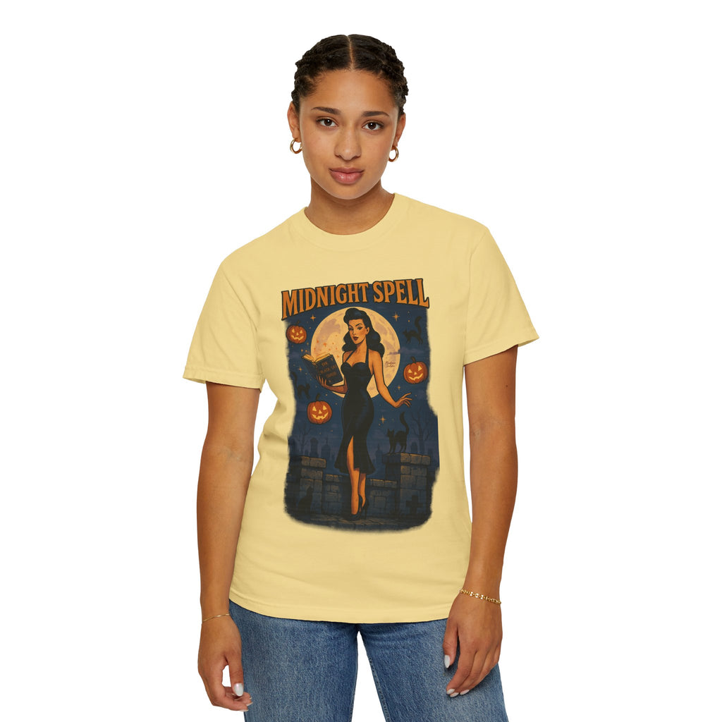 Midnight Spell – Retro Pin-Up Witch Unisex Halloween T-Shirt