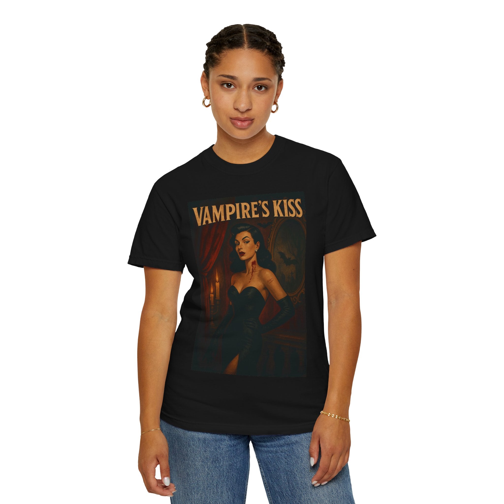 Vampire’s Kiss – Retro Pin-Up Vampire Unisex T-Shirt