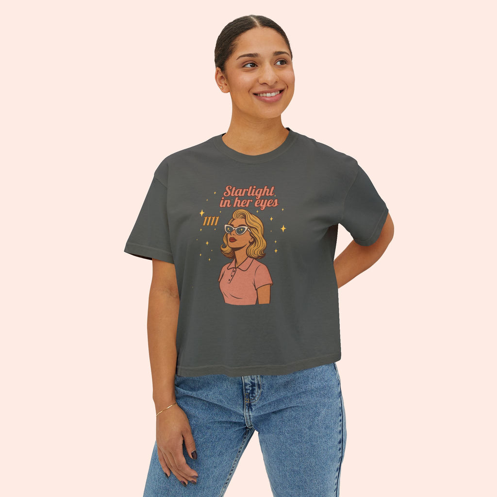 Starlight in Her Eyes 1111 – Retro Vintage Boxy T-Shirt