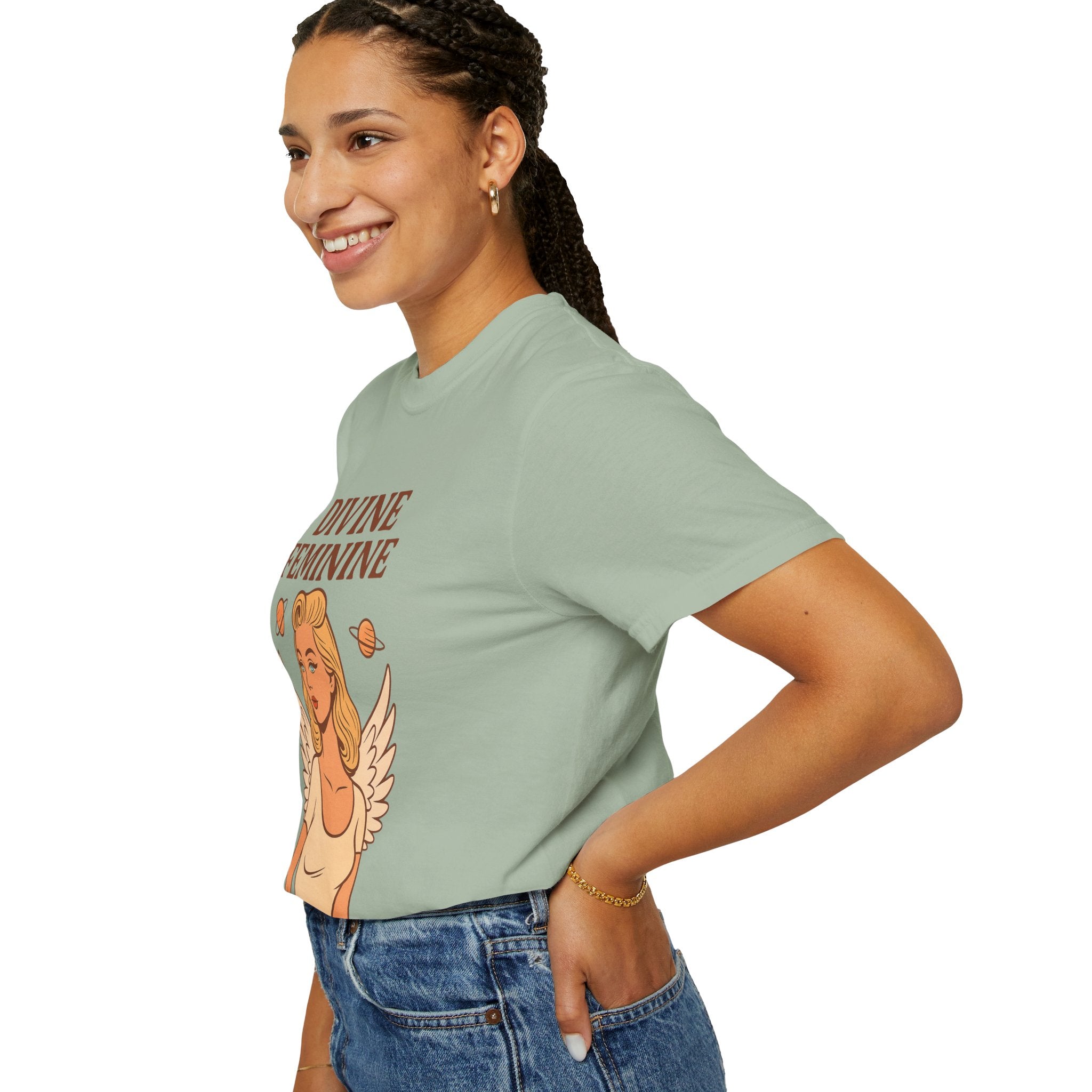 Divine Feminine Graphic T-Shirt – Vintage 50s Pin-Up Unisex Tee