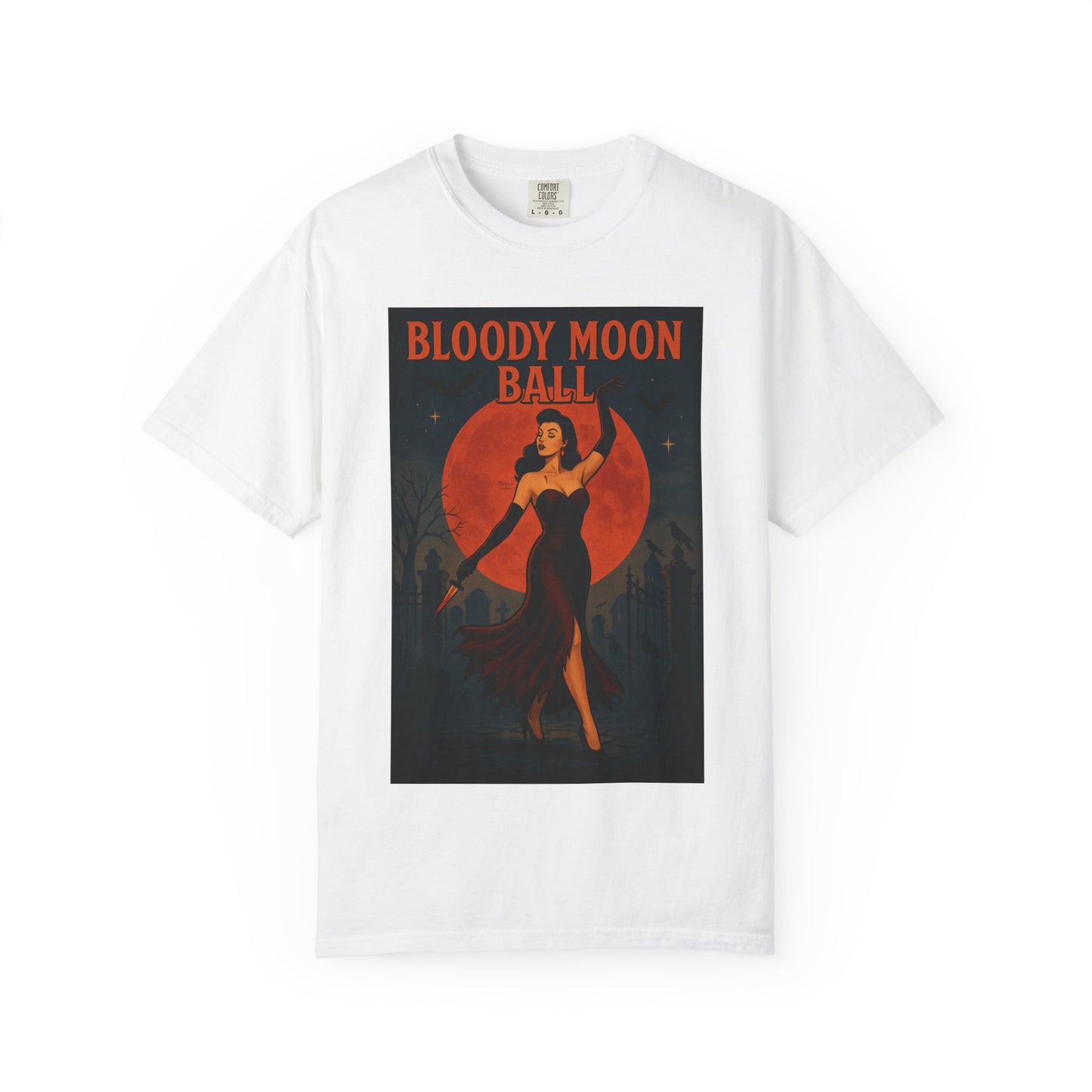 Bloody Moon Halloween Unisex T-Shirt – Vampire Retro Graphic Tee, Vintage Horror Spooky Top, Scary Season Shirt - Madame Soulière