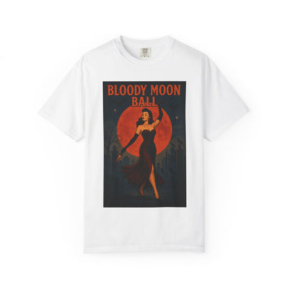 Bloody Moon Halloween Unisex T-Shirt – Vampire Retro Graphic Tee, Vintage Horror Spooky Top, Scary Season Shirt - Madame Soulière