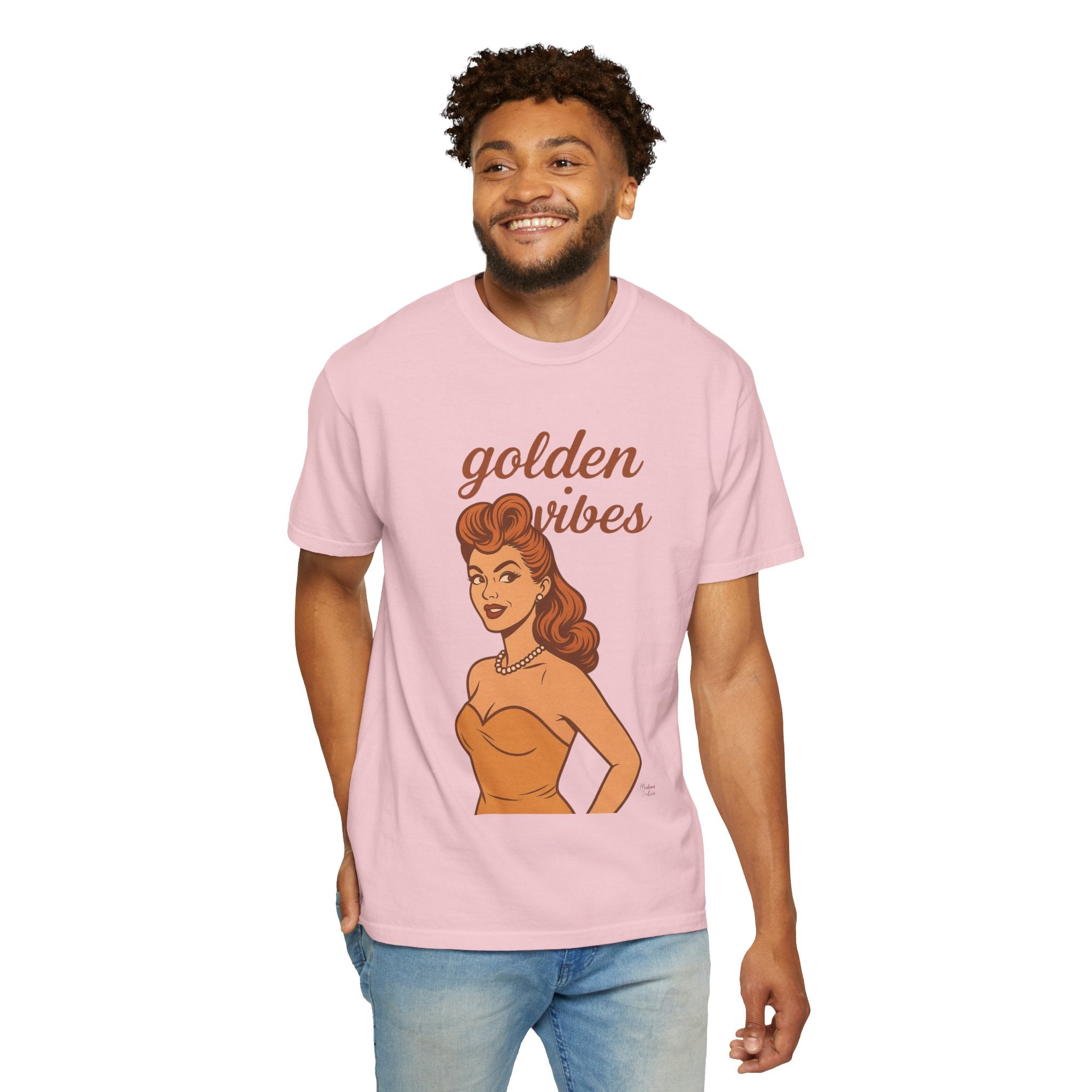 Golden Vibes – Retro Pin-Up Vintage T-Shirt