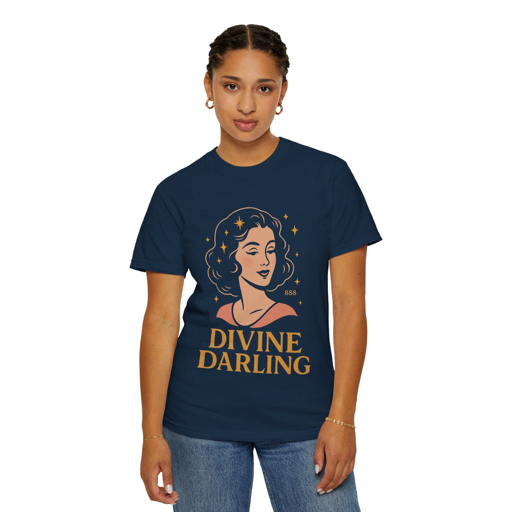 Divine Darling – Retro Pin-Up Vintage T-Shirt