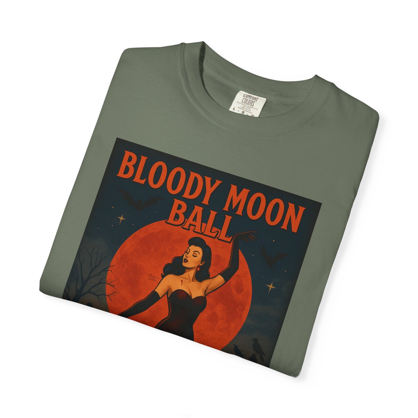Bloody Moon Halloween Unisex T-Shirt – Vampire Retro Graphic Tee, Vintage Horror Spooky Top, Scary Season Shirt - Madame Soulière