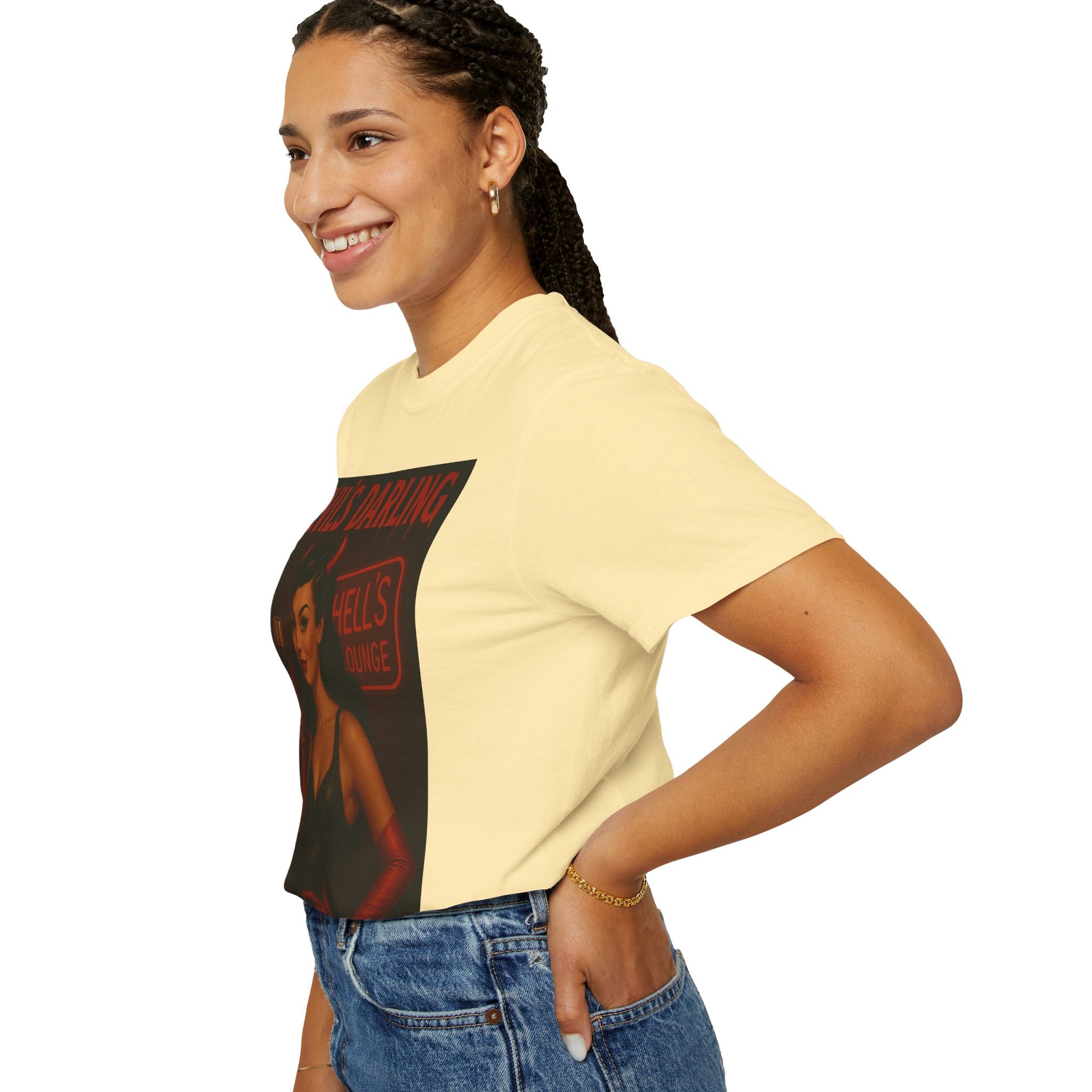 Devil’s Darling – Retro Pin-Up Devil Unisex T-Shirt