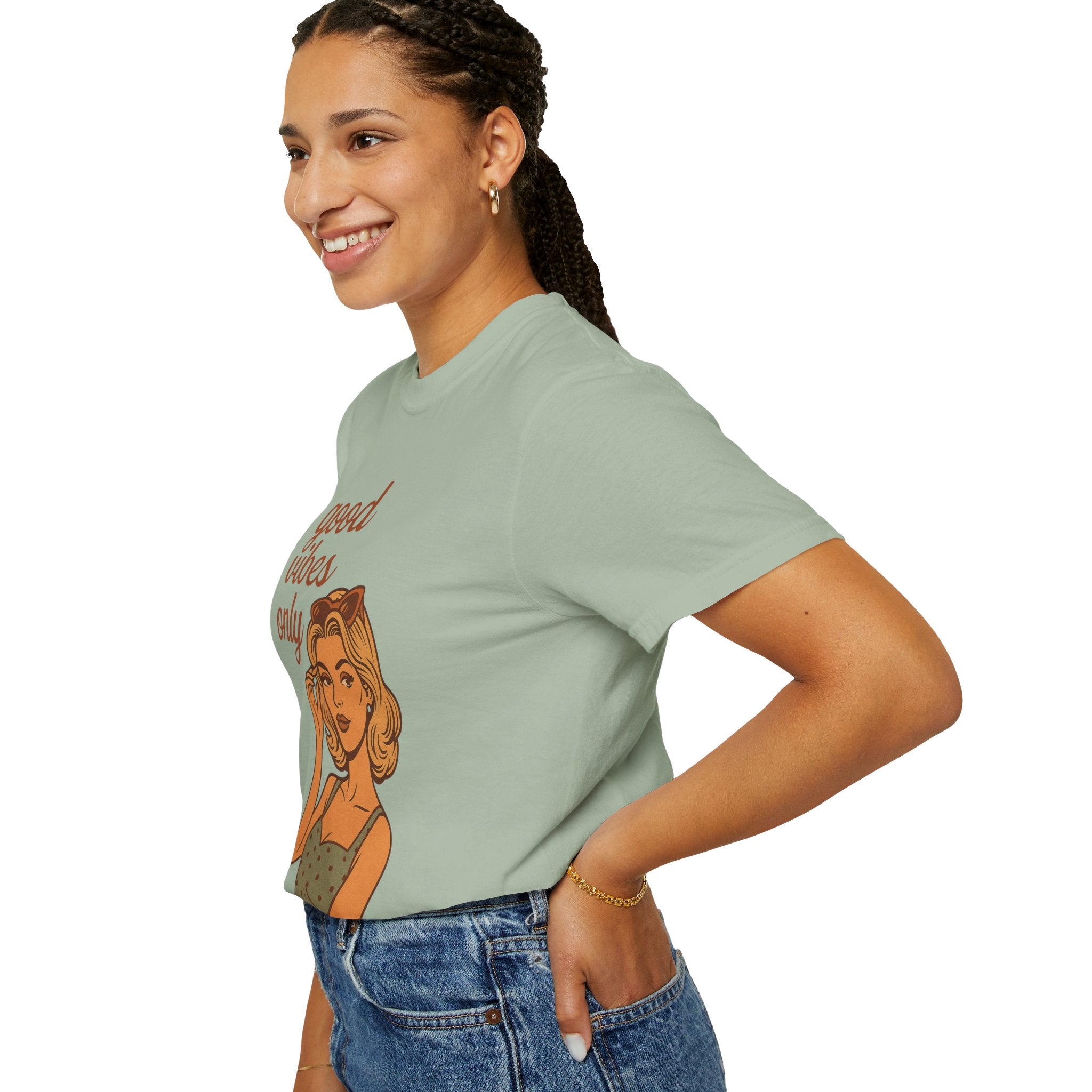 Good Vibes Only – Retro Pin-Up Vintage T-Shirt