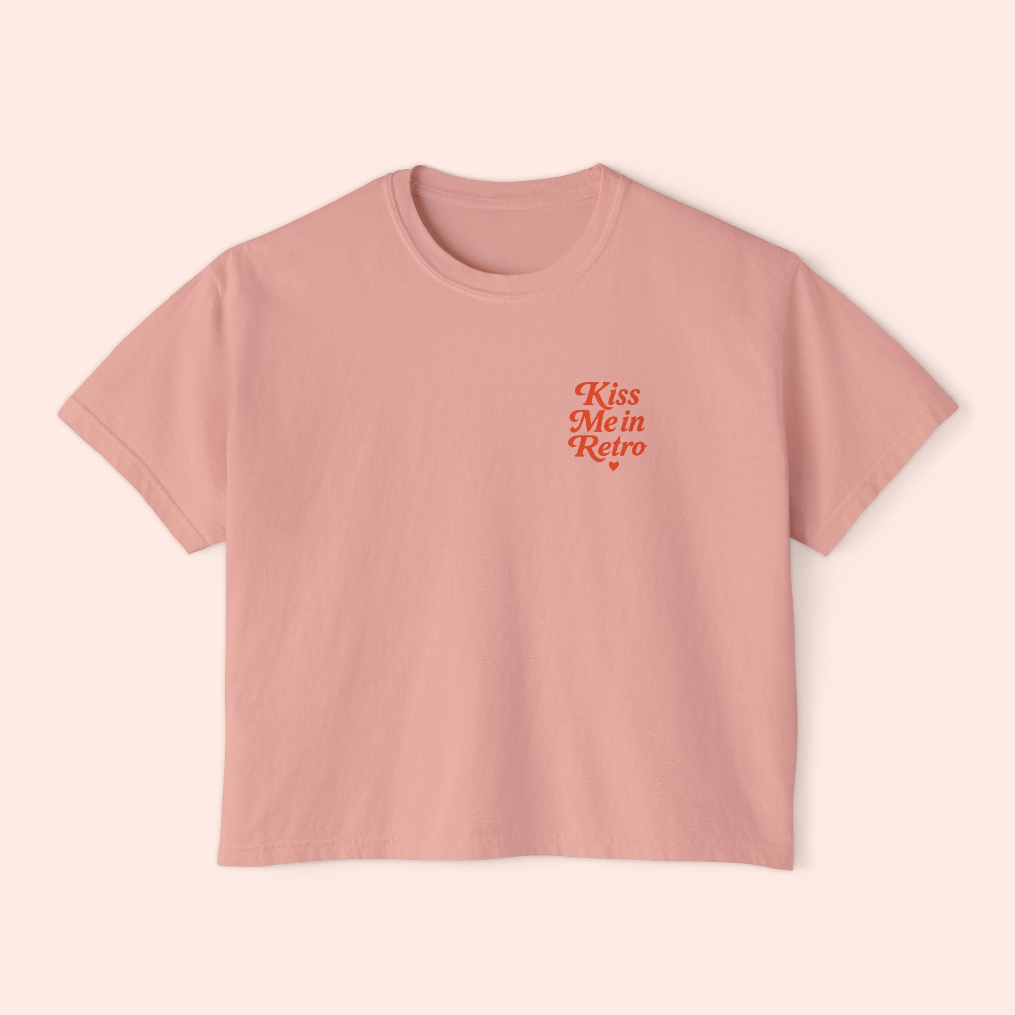 Kiss Me in Retro Graphic T-Shirt – Vintage Mini Motif Boxy T-Shirt