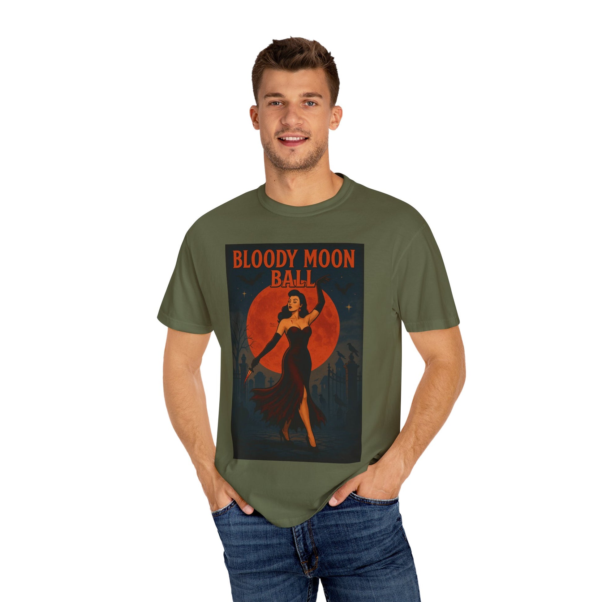 Bloody Moon Halloween Unisex T-Shirt – Vampire Retro Graphic Tee, Vintage Horror Spooky Top, Scary Season Shirt - Madame Soulière